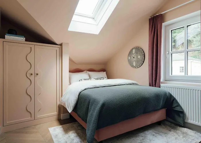 Clemonte Hotel - Your Reception-Less Boutique Hideaway